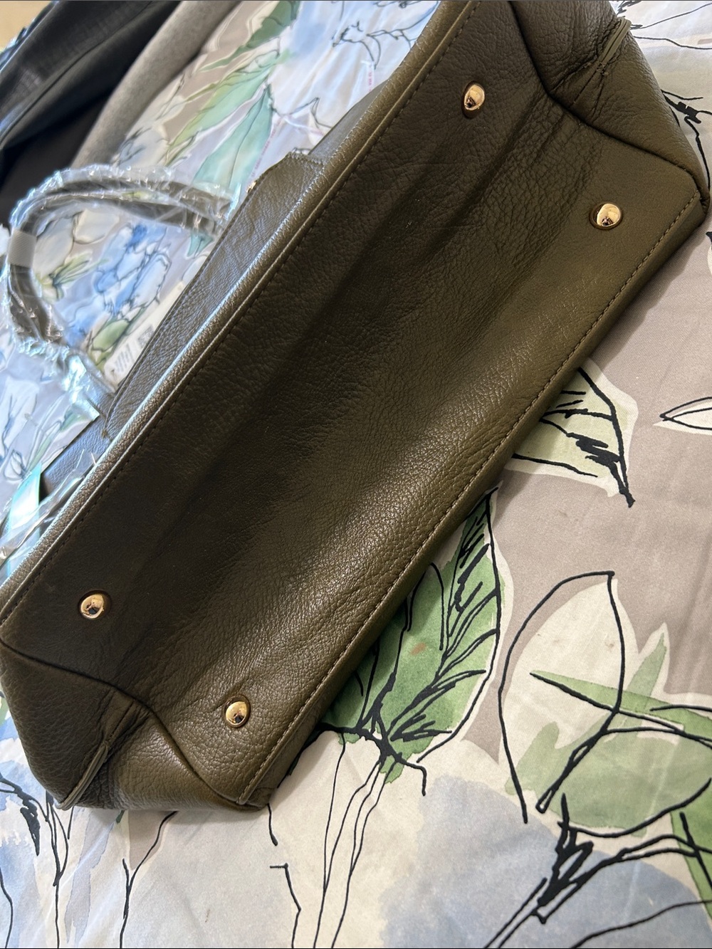 New Urban Expressions Millie Tote Olive 🫒 - Picture 7 of 14